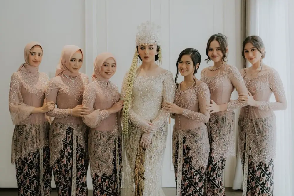 8 Seleb yang Jadi Bridesmaid di Pernikahan Sahabat, Ada Amanda Manopo