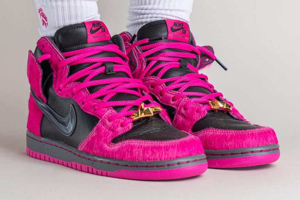 Detail Keren Pada Sneaker Run the Jewels x Nike SB Dunk High