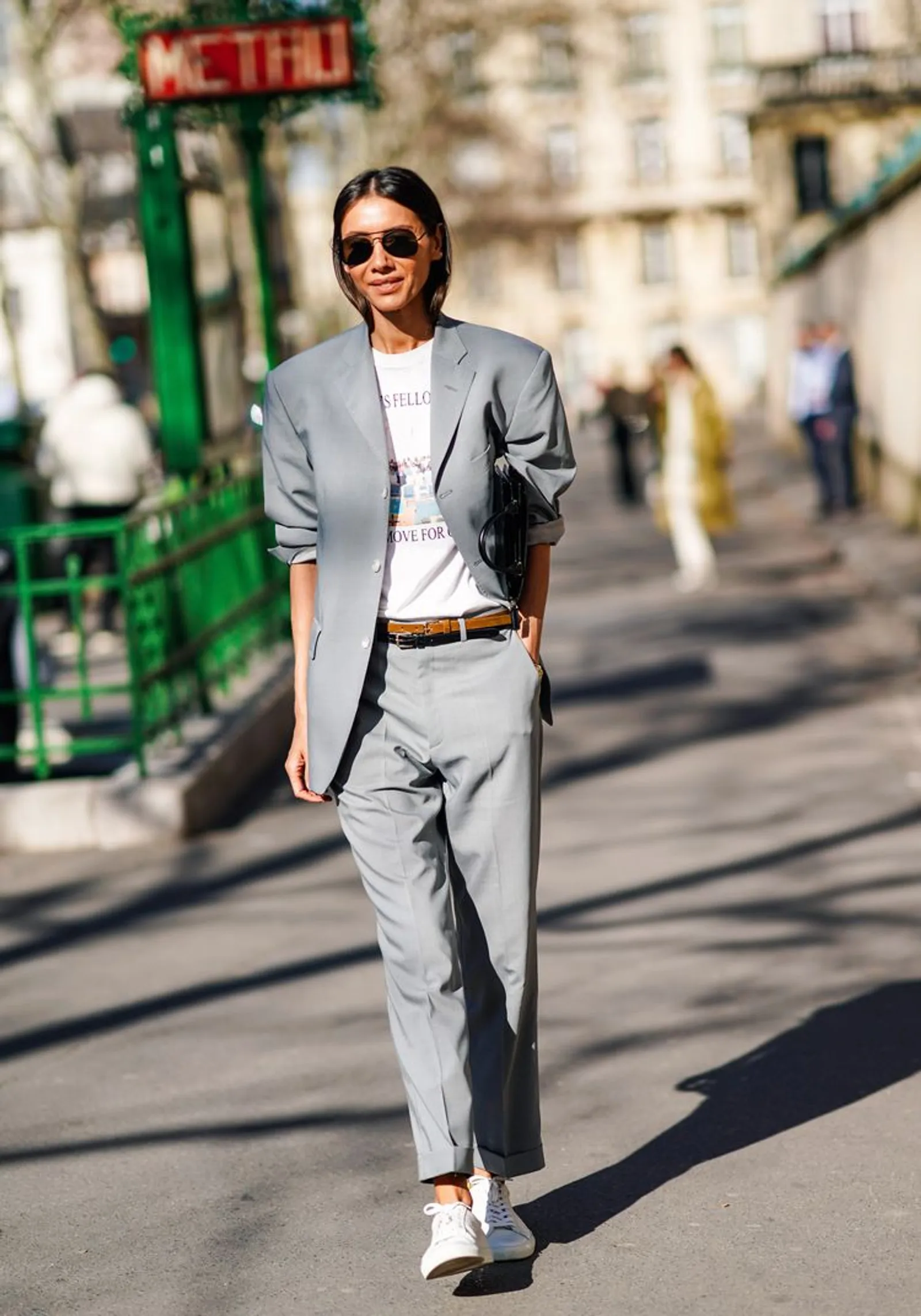 Inspirasi Trend Minimalis a La Street Style Fashion Week 