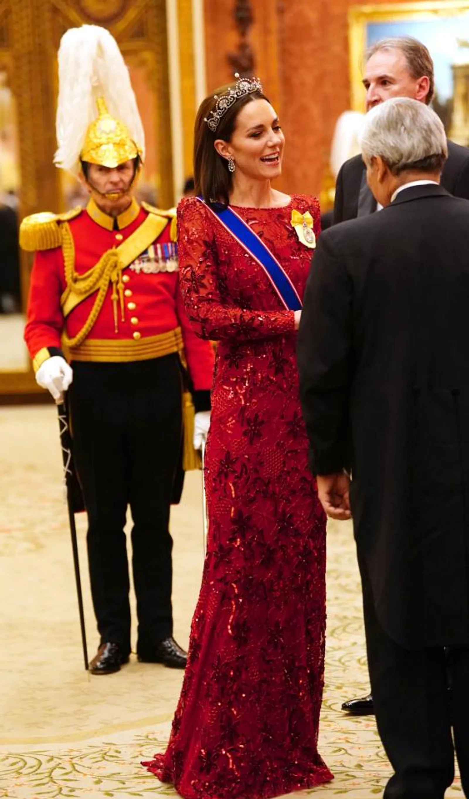 Intip Gaya Elegan Kate Middleton Pakai Aksesori Favorit Putri Margaret