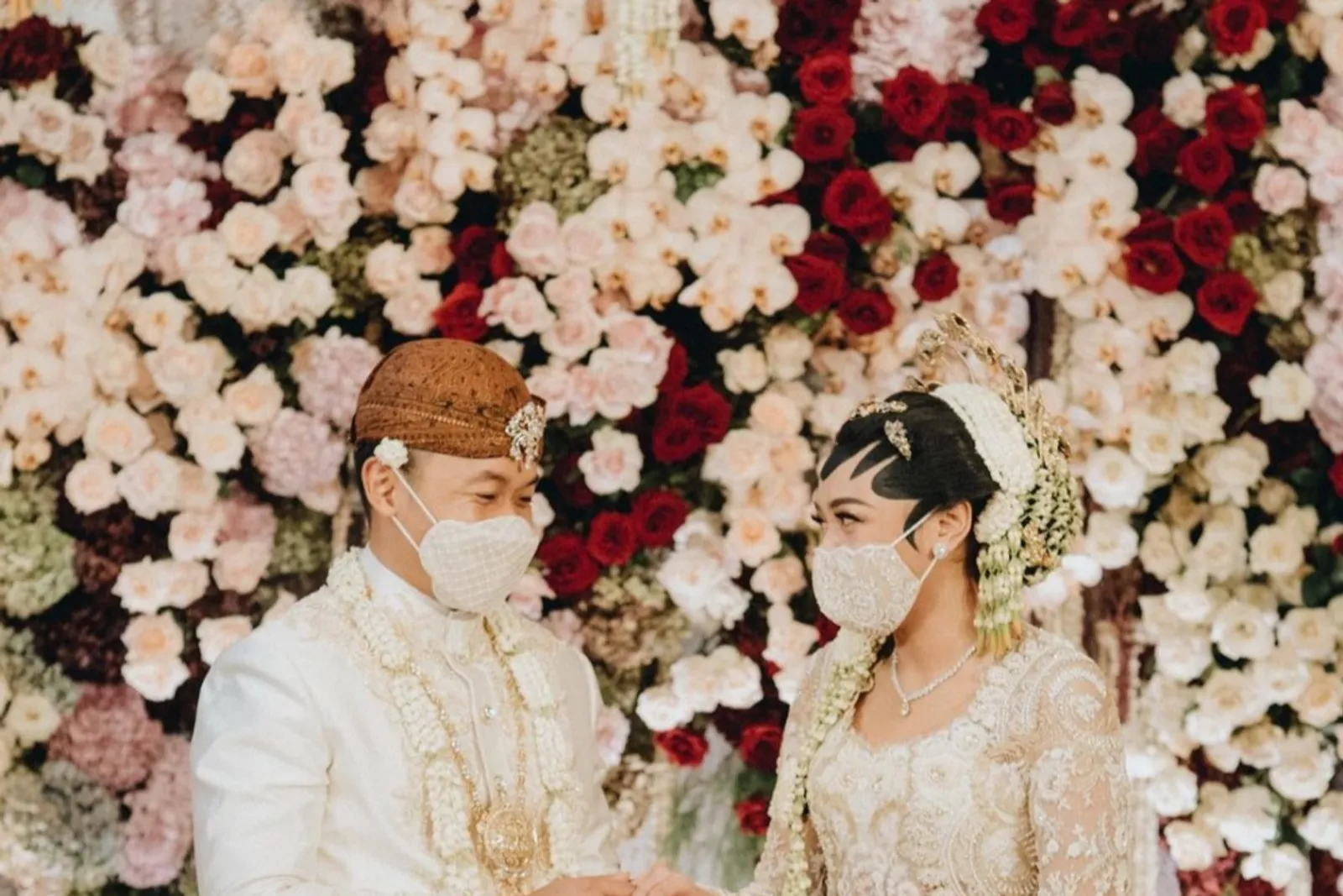 8 Potret Dekorasi Pernikahan Anak Pejabat yang Tampak Mahal dan Mewah 