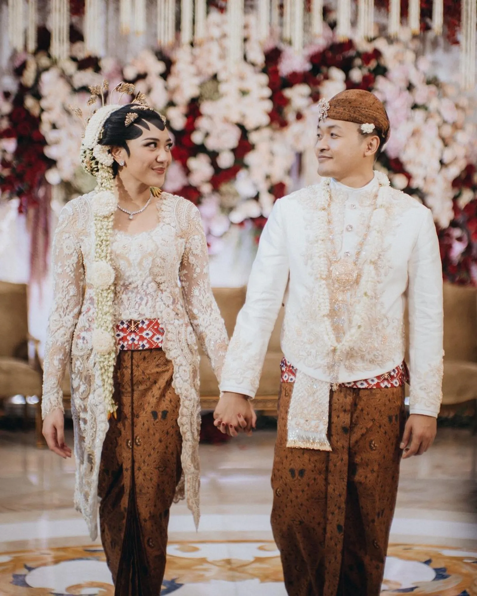 10 Pasangan Artis Indonesia yang Menikah di Tahun 2022 (Part I)