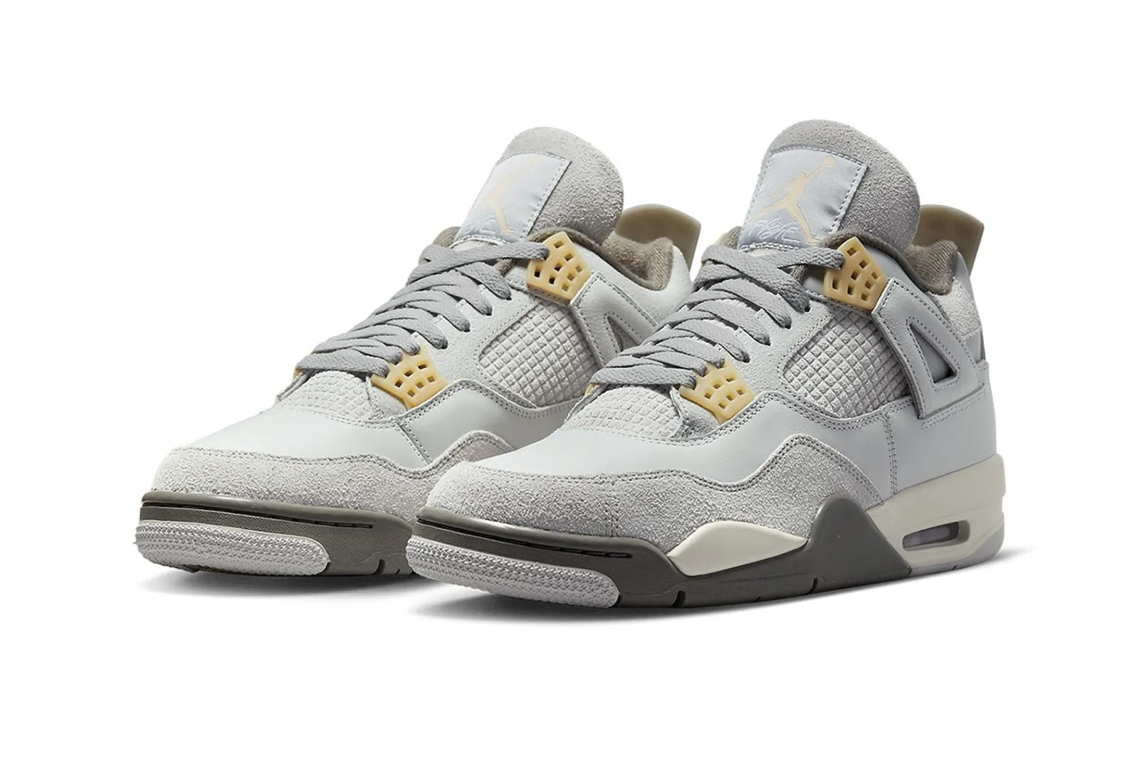 Intip Detail Sneaker Air Jordan 4 SE Craft 'Photon Dust'