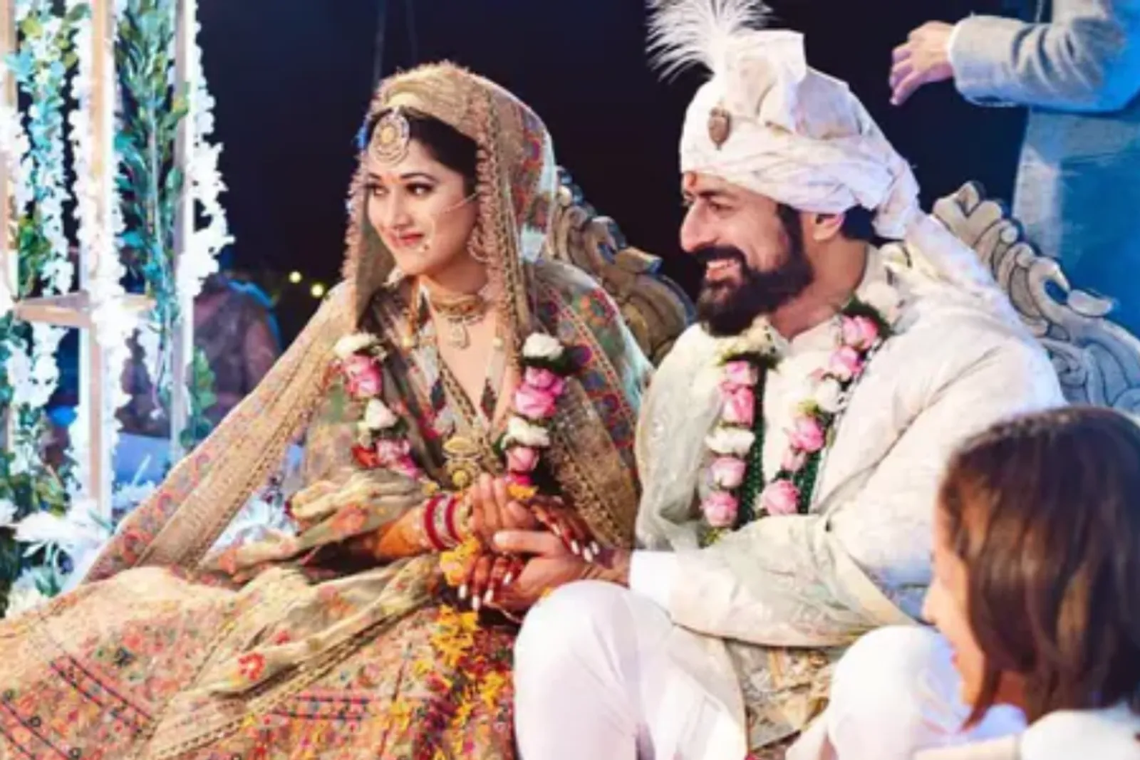 7 Selebriti Bollywood yang Menikah di Tahun 2022, Ada Alia Bhatt!