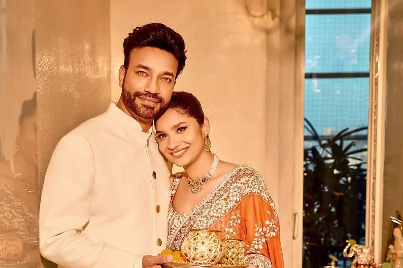 5 Artis Bollywood yang Rayakan Ulang Tahun Pernikahan Bulan Desember