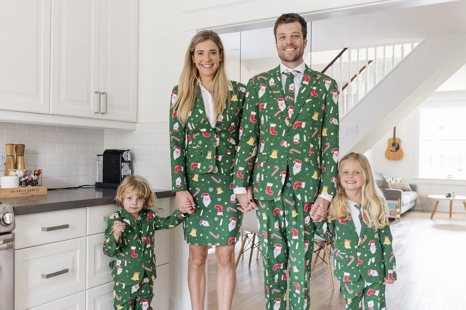 Ide Baju Natal yang Matching dengan Keluarga, Tampil Kompak!