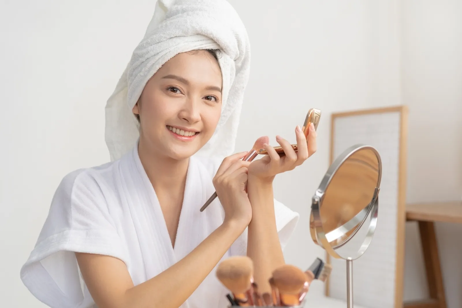 Auto Cerah! 4 Rekomendasi untuk Skincare Routine Kamu