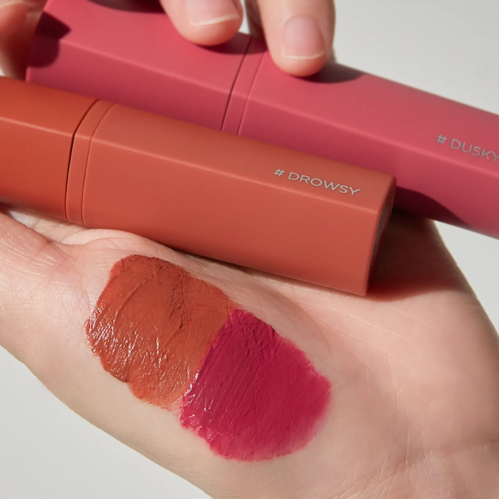 Punya Hasil Akhir Velvet, Ini Lip Tint Terbaru dari Holika Holika