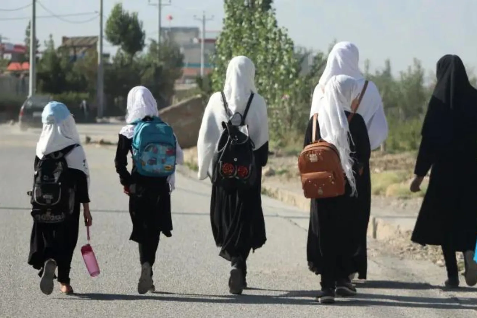 5 Peraturan Taliban Terhadap Perempuan Afganistan yang Bikin Miris