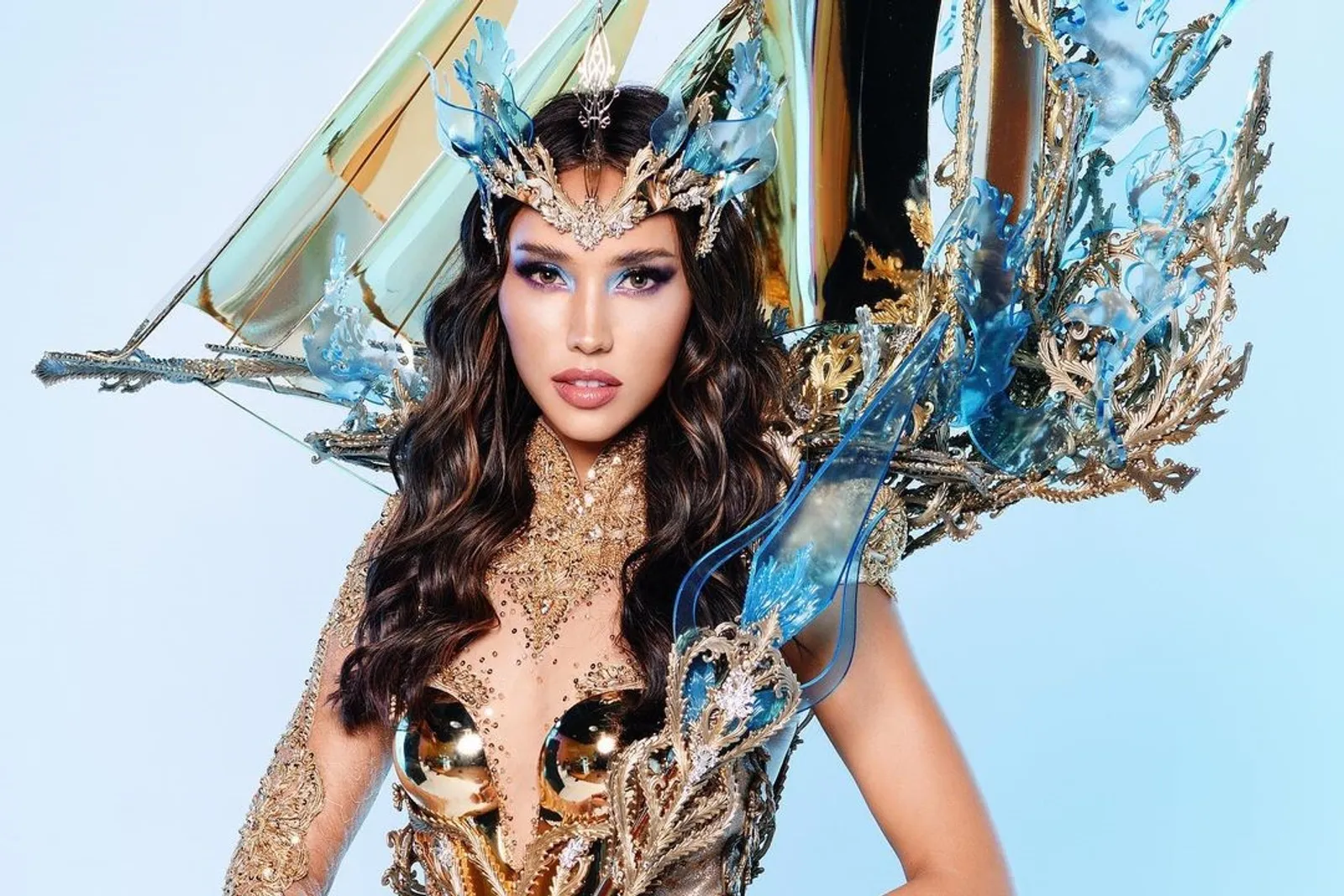 Intip Detail National Costume Laksmi De Neefe untuk Miss Universe 2022