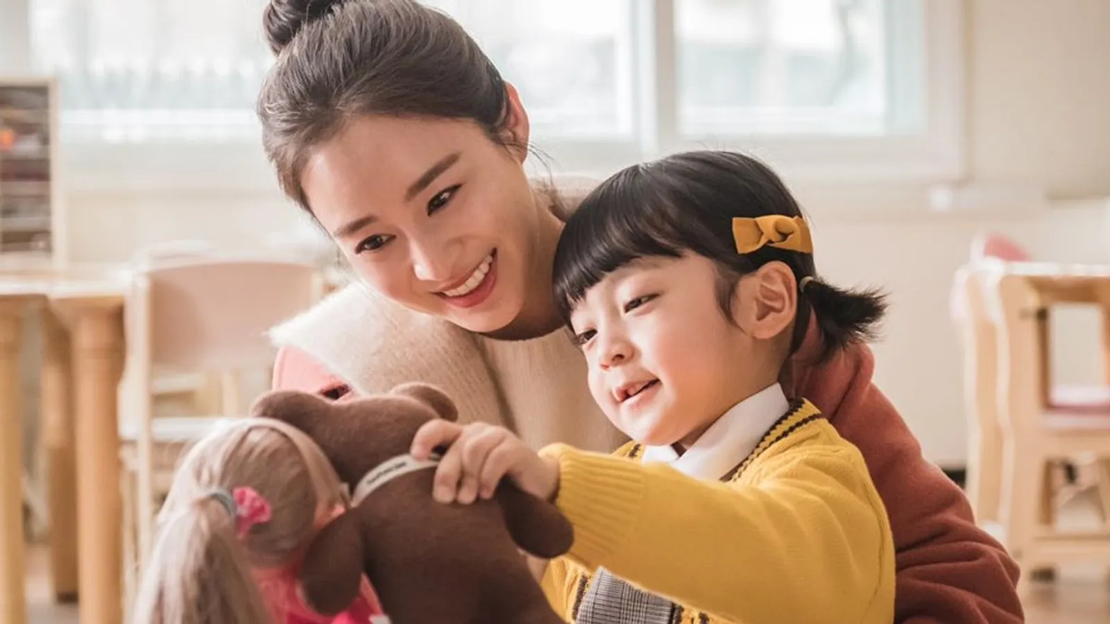 Bikin Mewek dan Penuh Makna, Ini 5 Drama Korea Menyambut Hari Ibu