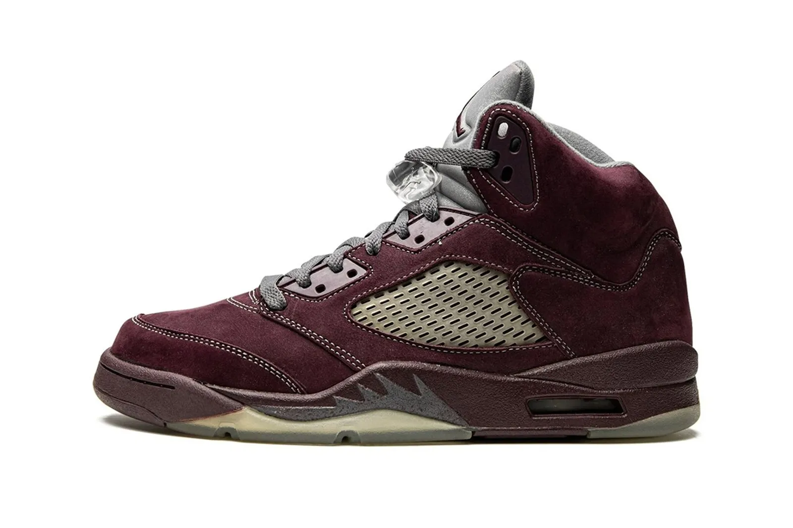 Detail Retro pada Sepatu Air Jordan 5 'Burgundy'