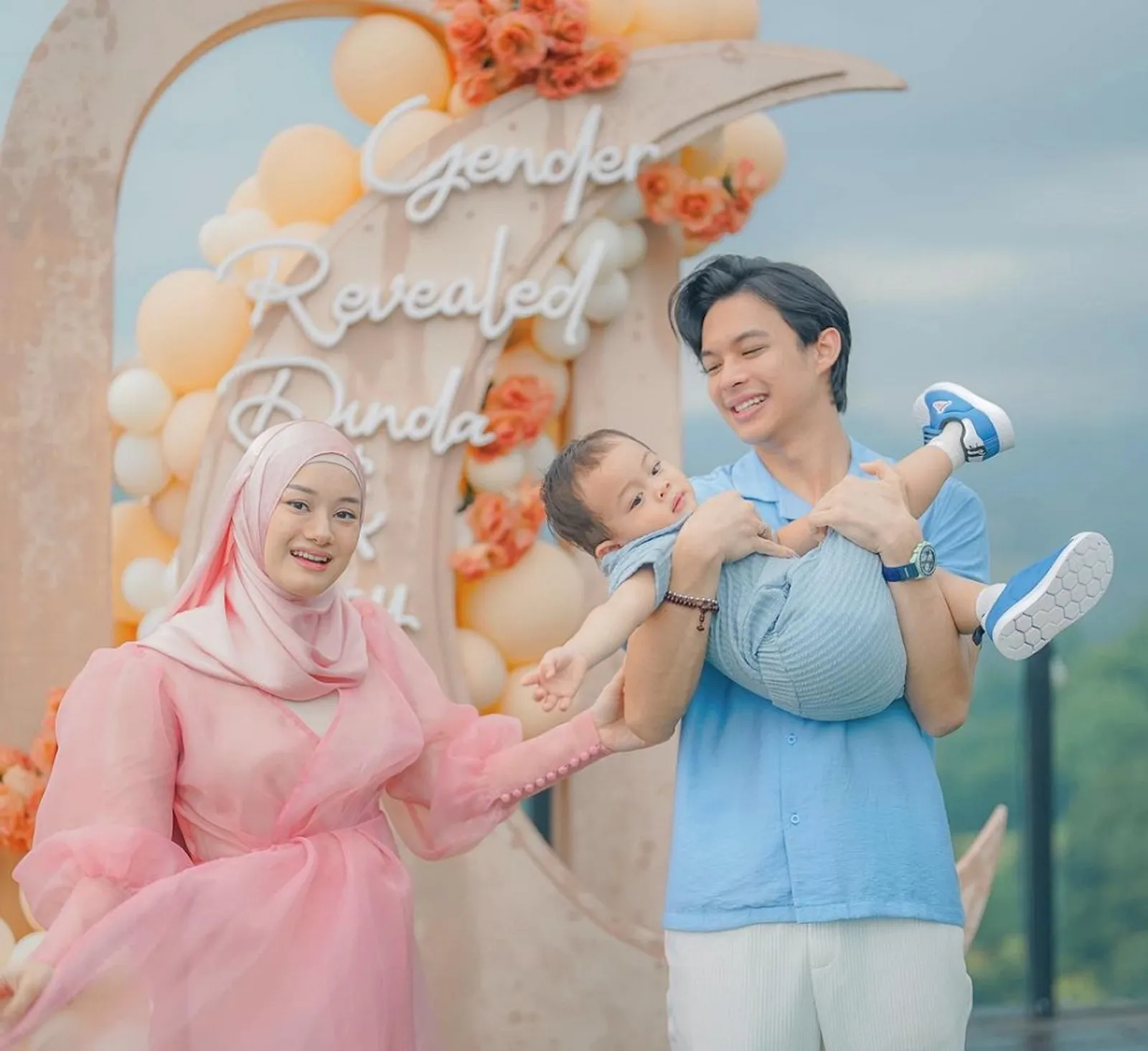 9 Momen Gender Reveal Anak Kedua Dinda Hauw dan Rey Mbayang