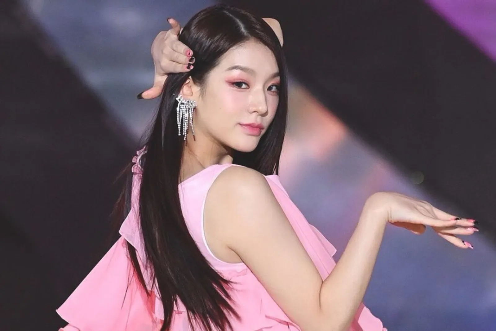 10 Idol Kpop Tercantik Tahun 2022, Berdasarkan Voting Penggemar 