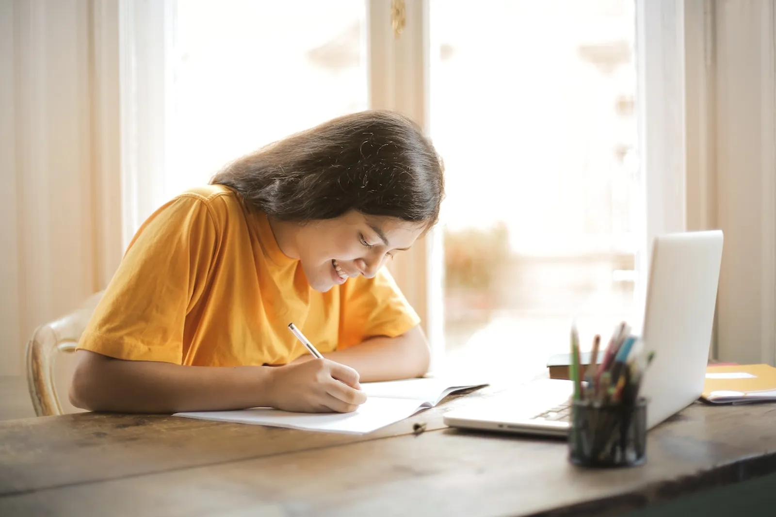 Siap Bikin Tulisan Menarik, Ini 7 Tips Menulis Kreatif Saat Ini