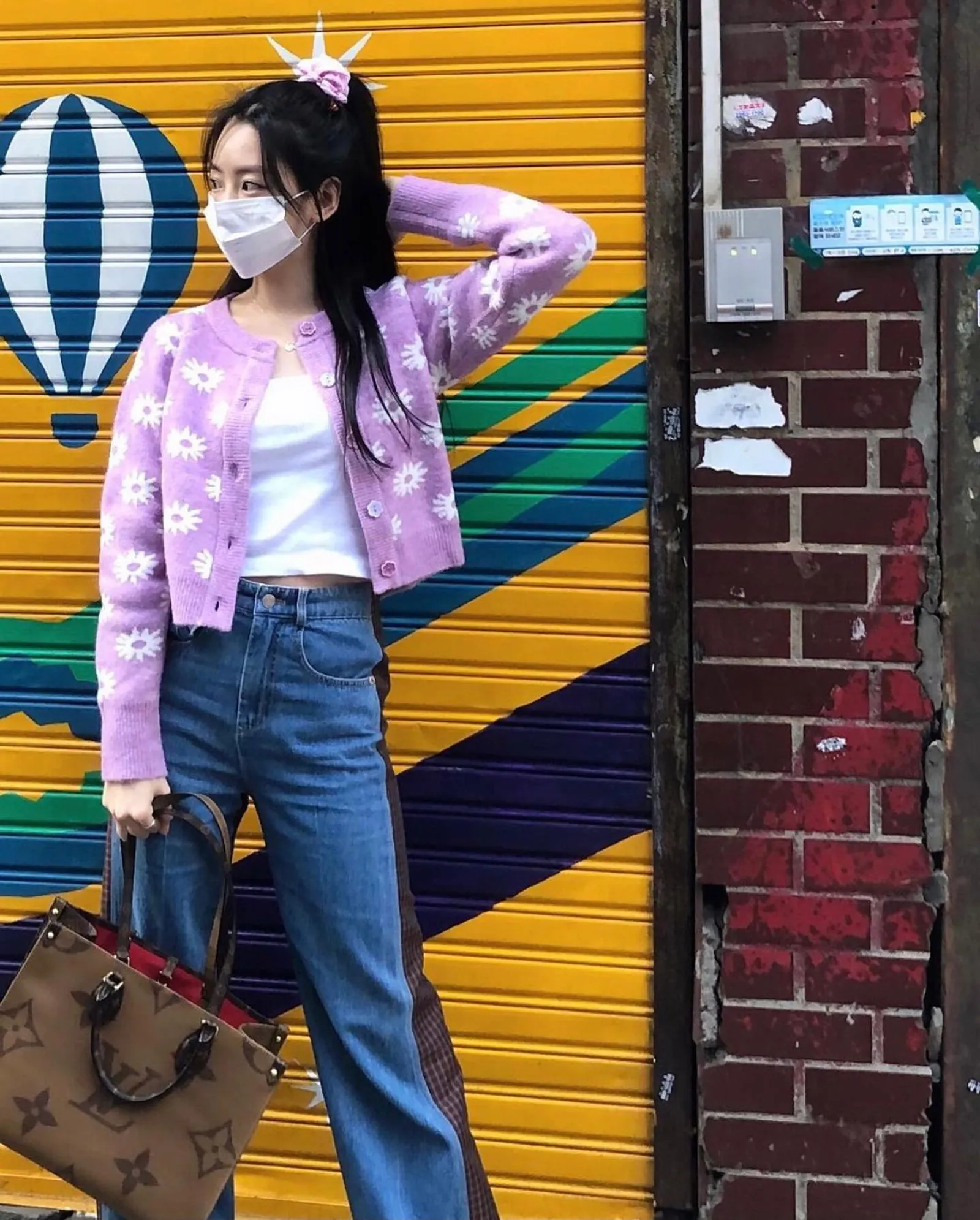 Ide Outfit Kuliah yang Modis a La Cho Yi-Hyun