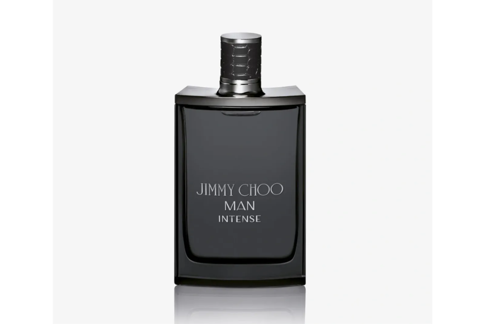 15 Rekomendasi Parfum Pria Tahan Lama Terbaik