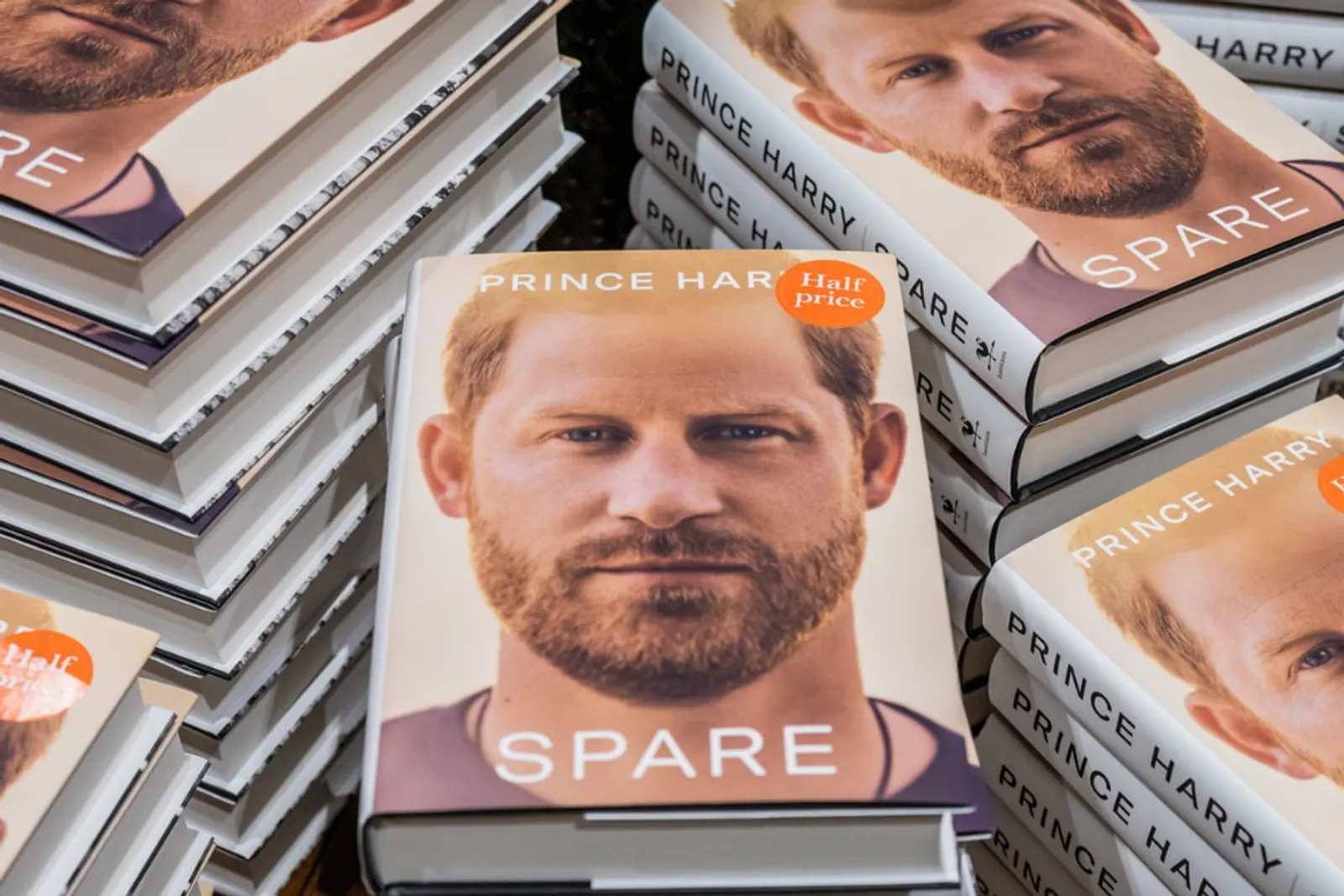 12 Pengakuan Mengejutkan Pangeran Harry di Buku Autobiografi ’Spare‘