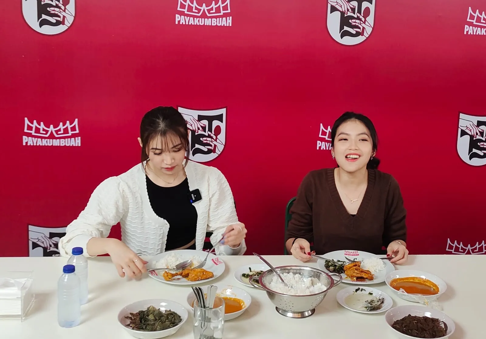Potret Keseruan Challenge Makan
Nasi Padang Unik, Kamu Dukung Siapa?
