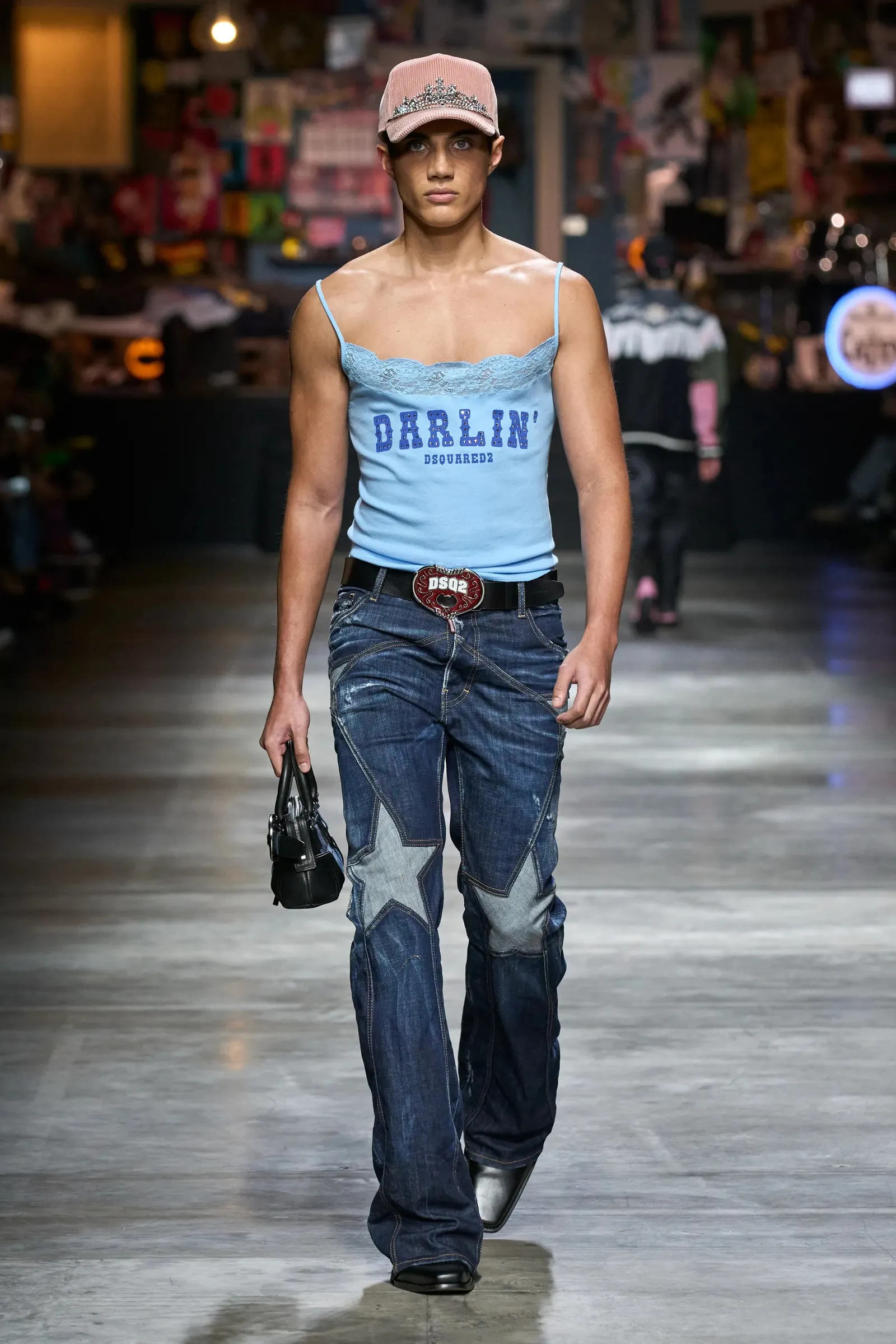 7 Hal Menarik di Fashion Show Dsquared2 Menswear Fall 2023