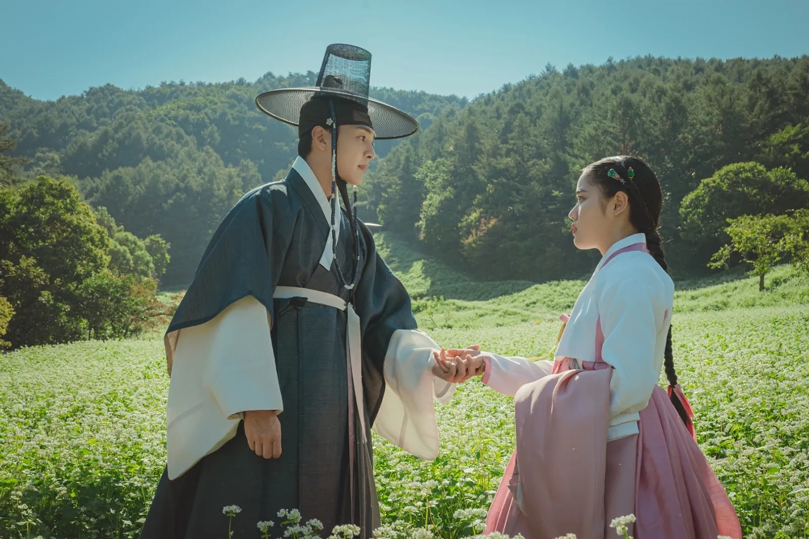 Kenalan, Yuk, Sama 3 Tokoh Utama 'Poong, The Joseon Psychiatrist 2'