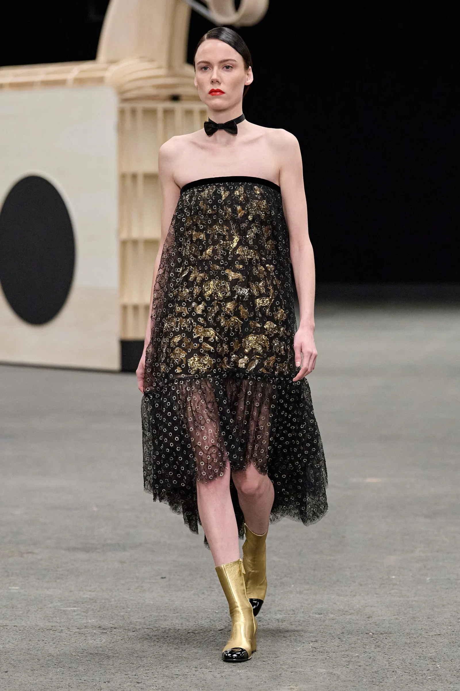 7 Hal Menarik di Fashion Show Chanel Haute Couture Spring/Summer 2023