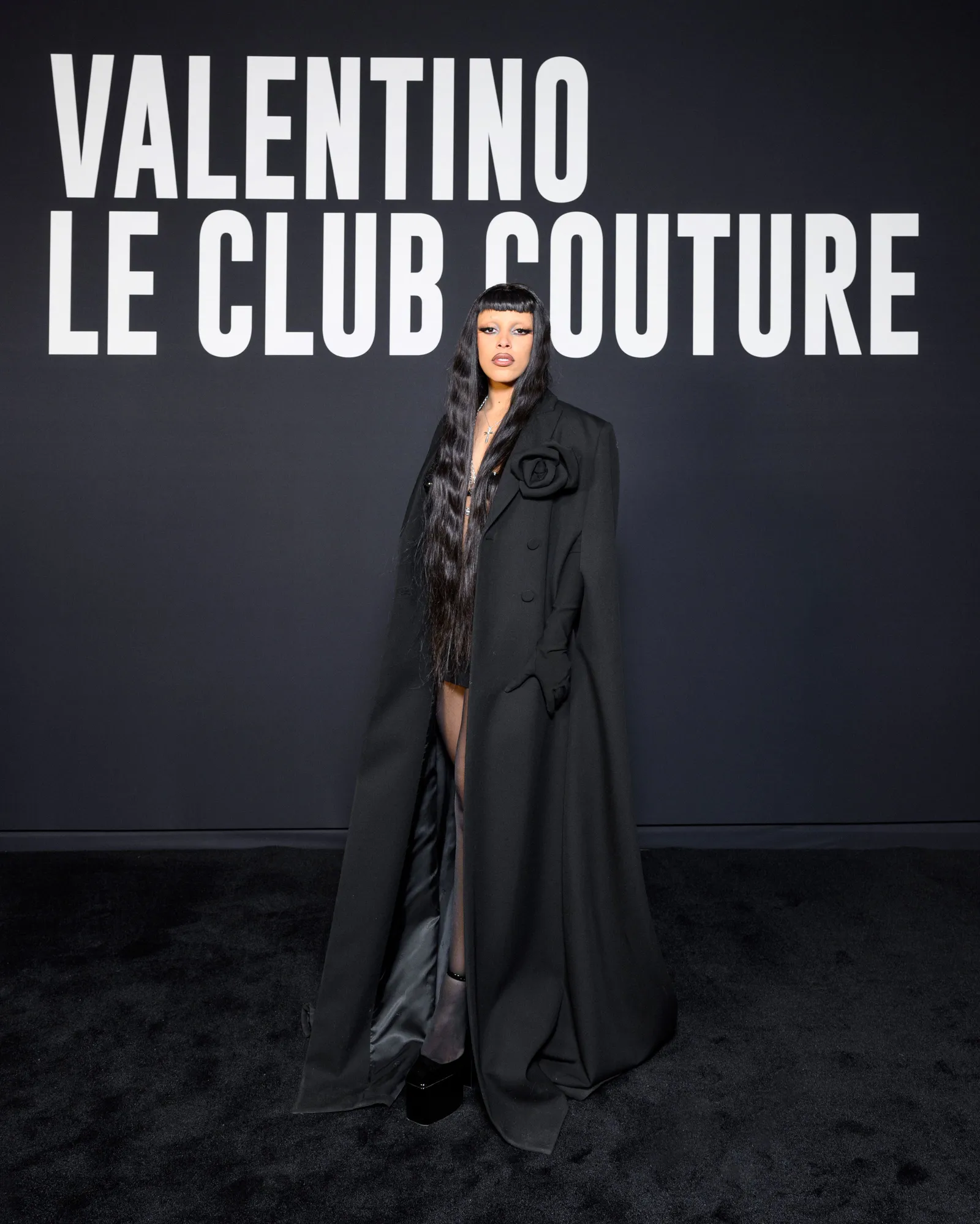 Gaya Artis yang Hadiri Fashion Show Valentino Haute Couture S/S 2023