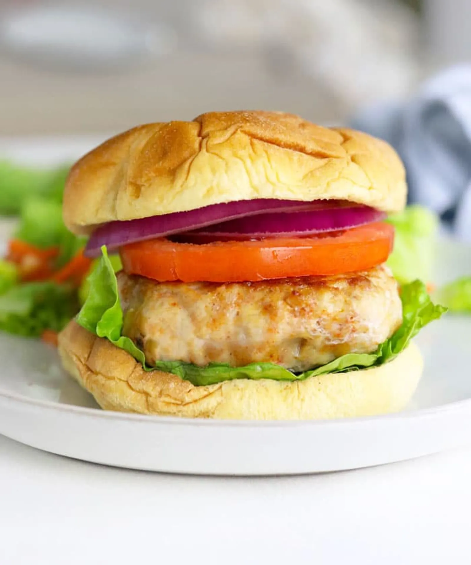 Resep Burger Ayam Homemade, Hidangan Rendah Kalori yang Kaya Gizi