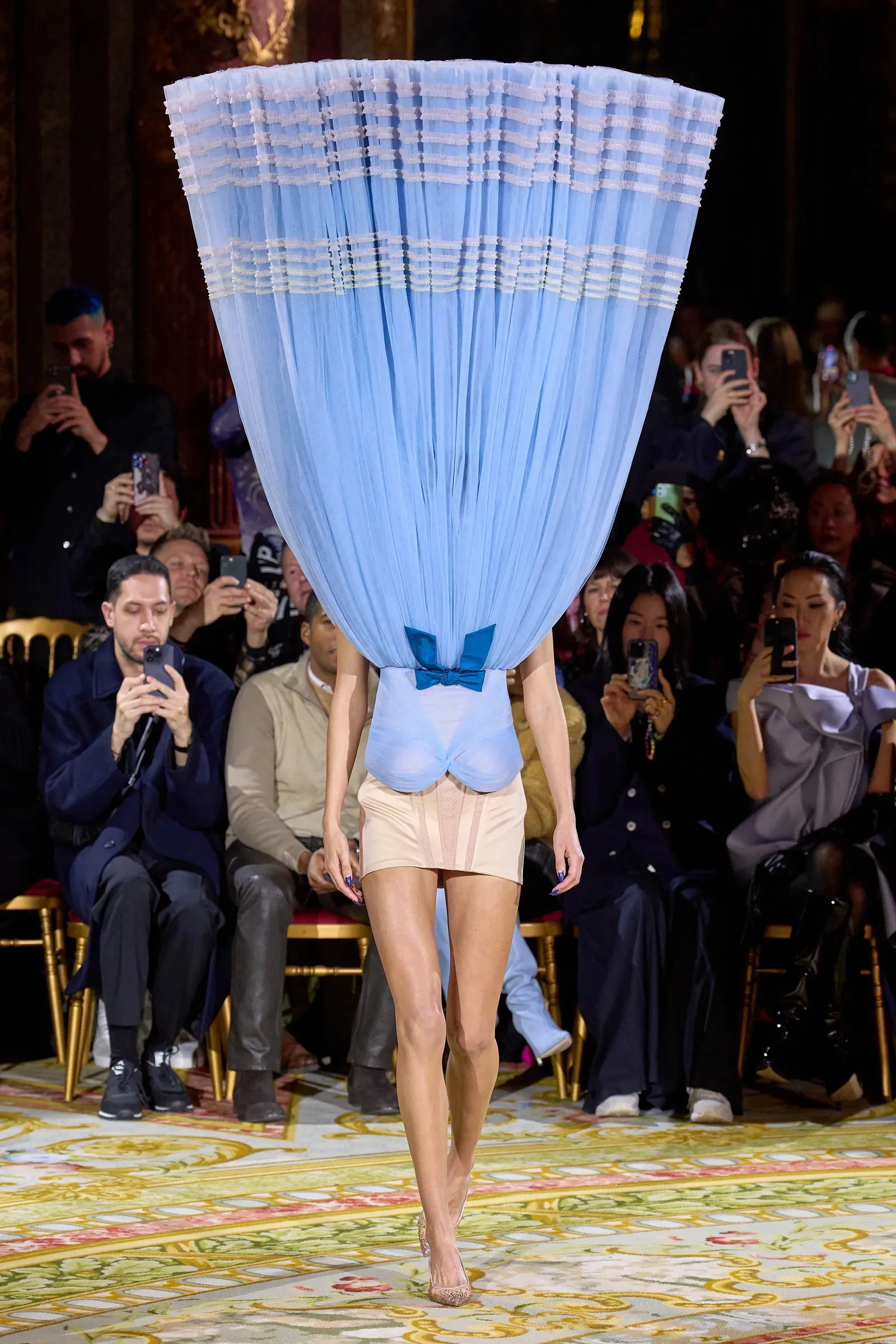 5 Hal Menarik di Viktor & Rolf Haute Couture S/S 2023