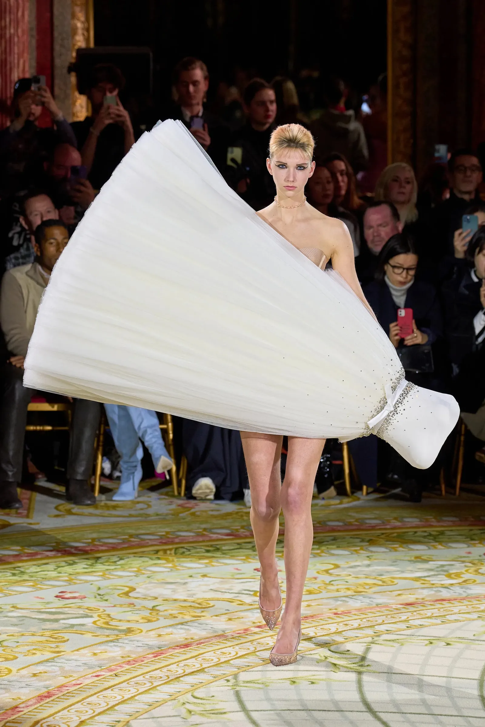 5 Hal Menarik di Viktor & Rolf Haute Couture S/S 2023