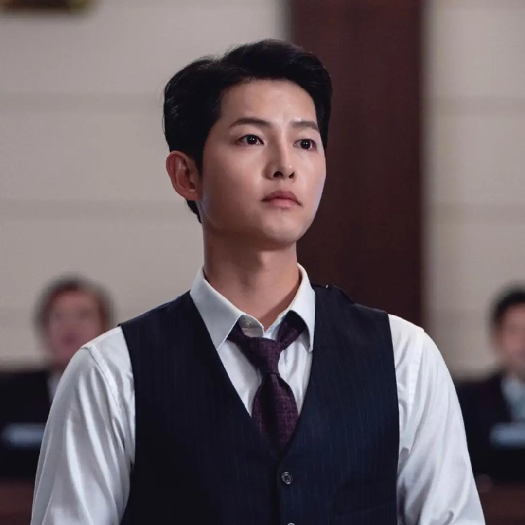 Transformasi Song Joong Ki dari Cute hingga Bikin Mabuk Kepayang