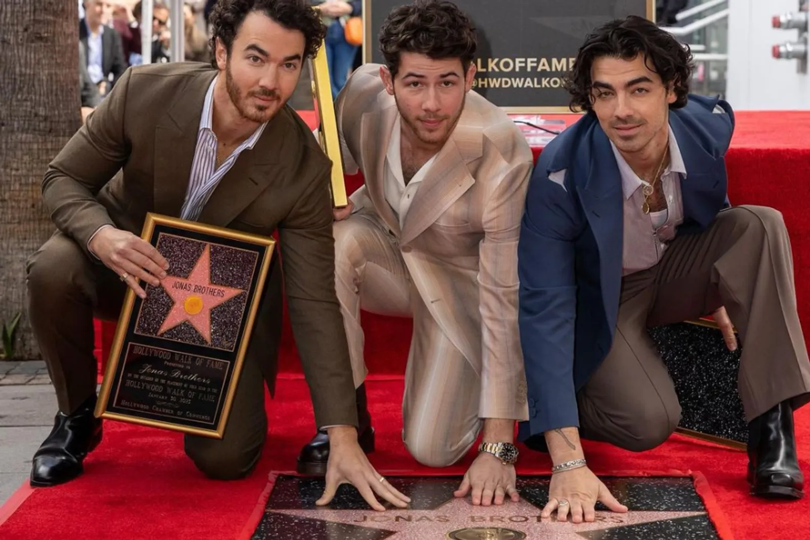 Jonas Brothers Raih Hollywood Walk of Fame Ke-2.745, Intip Faktanya!