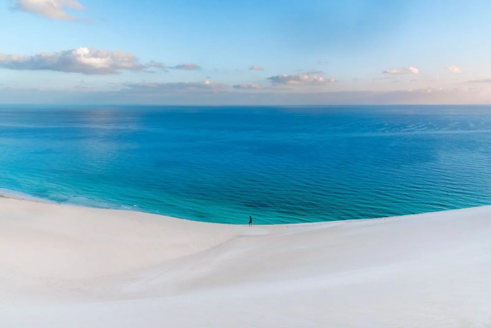 Penuh Misteri, Ini 13 Potret Menakjubkan Kehidupan Pulau Socotra