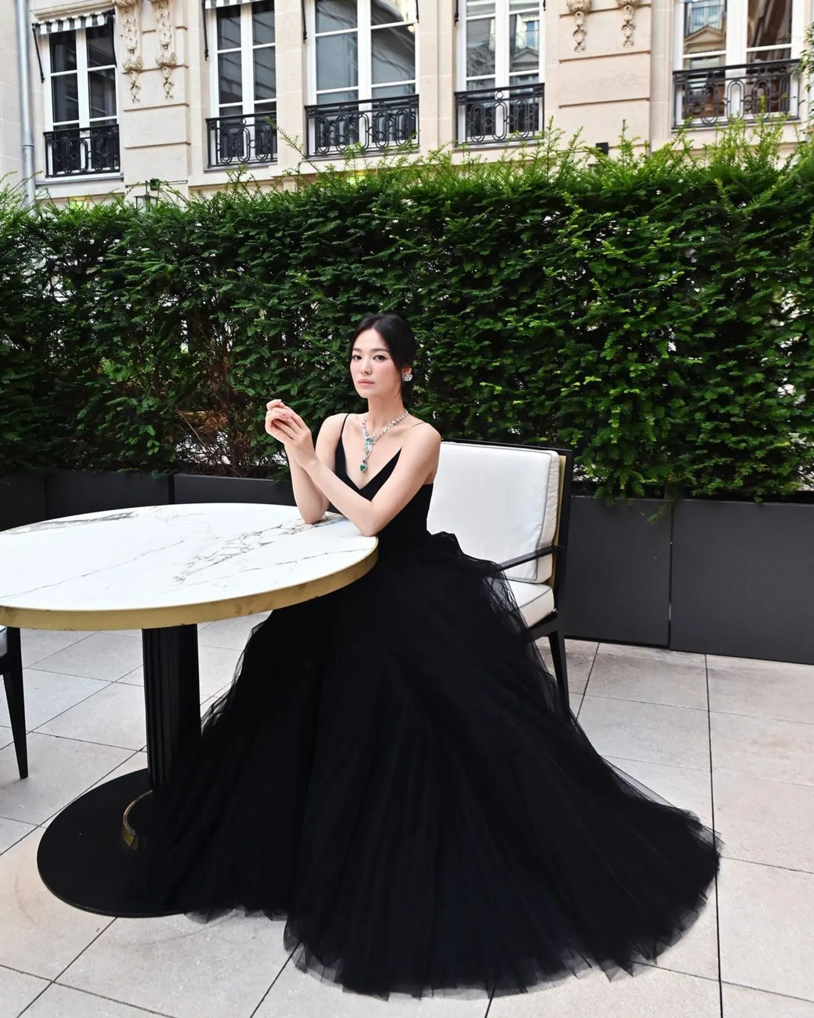 5 Penampilan Menawan Song Hye Kyo di Acara Spesial