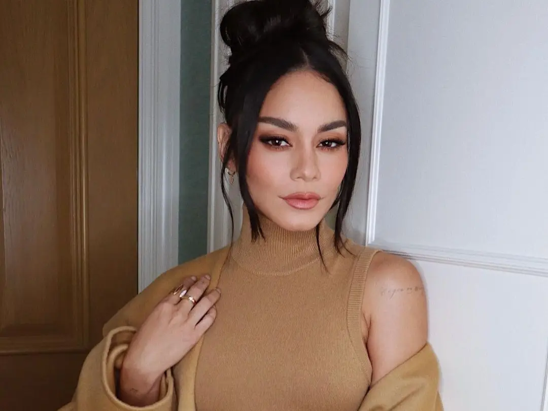 Intip Pesona Vanessa Hudgens yang Dikabarkan Baru Tunangan! 