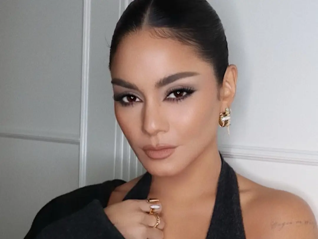 Intip Pesona Vanessa Hudgens yang Dikabarkan Baru Tunangan! 