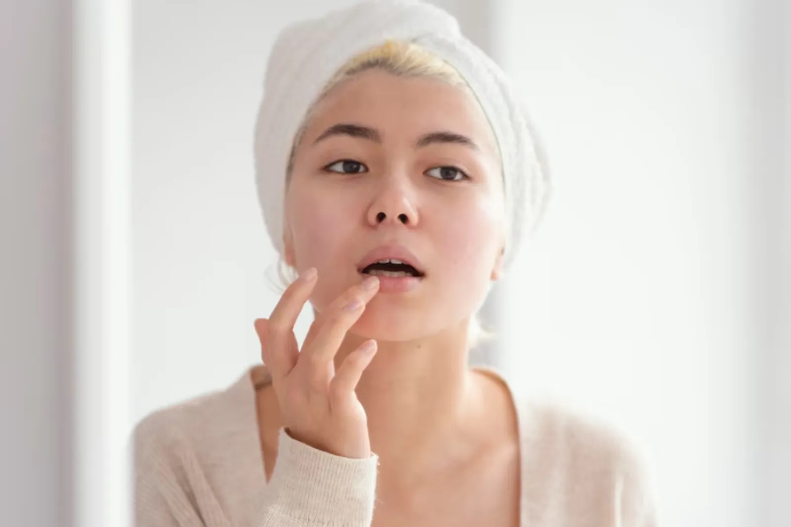 5 Cara Mengecilkan Bibir Secara Alami dan Aman Tanpa Operasi