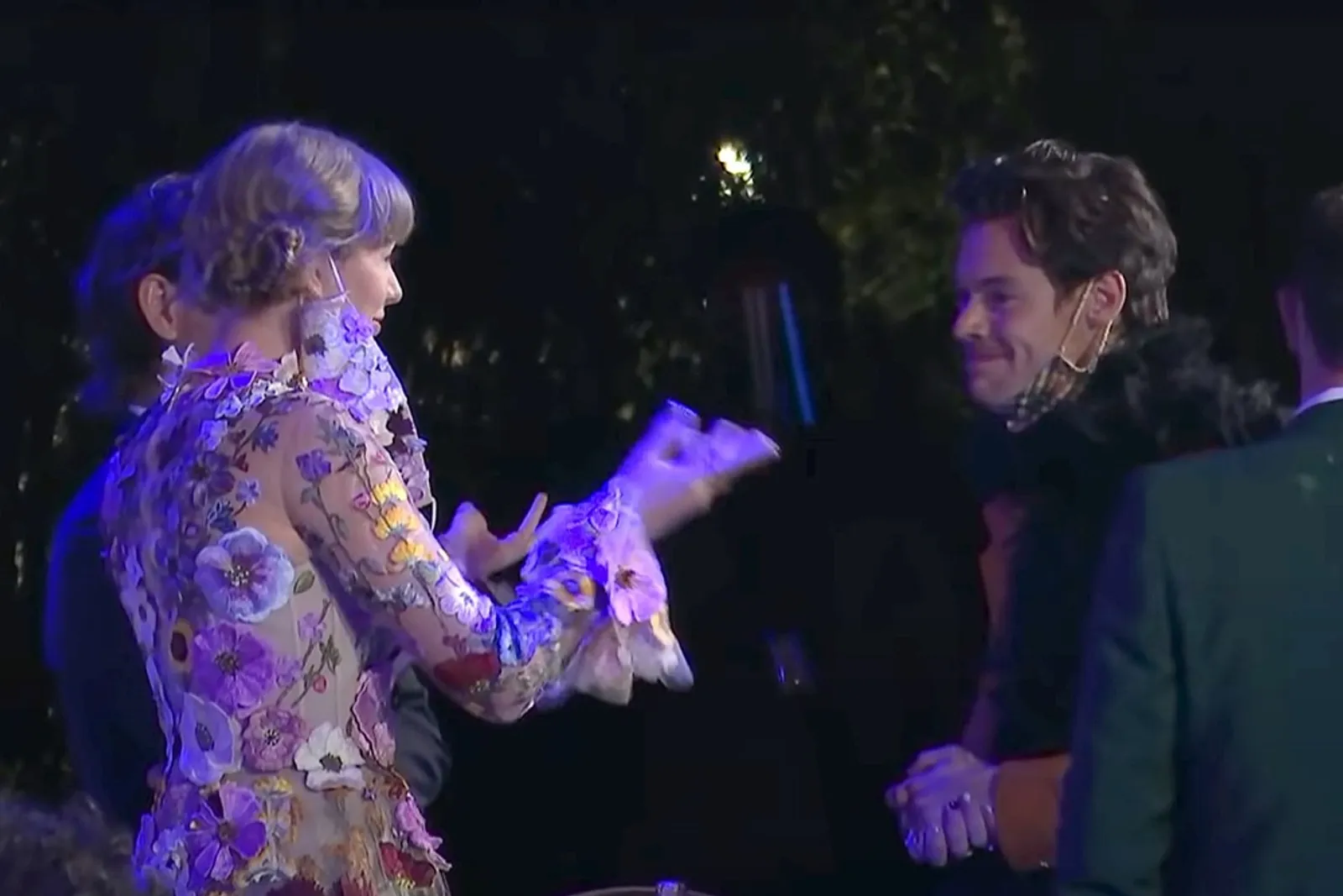 4 Arti Interaksi Taylor Swift dan Harry Styles di Grammy Awards