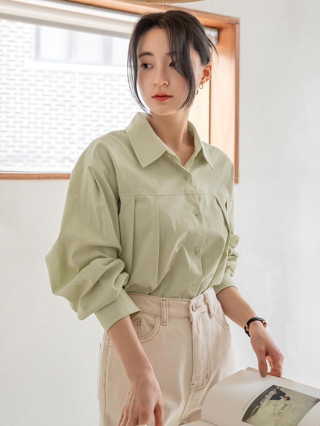 10 Model Baju Atasan Wanita Full Button Terbaru 2024, Keren!