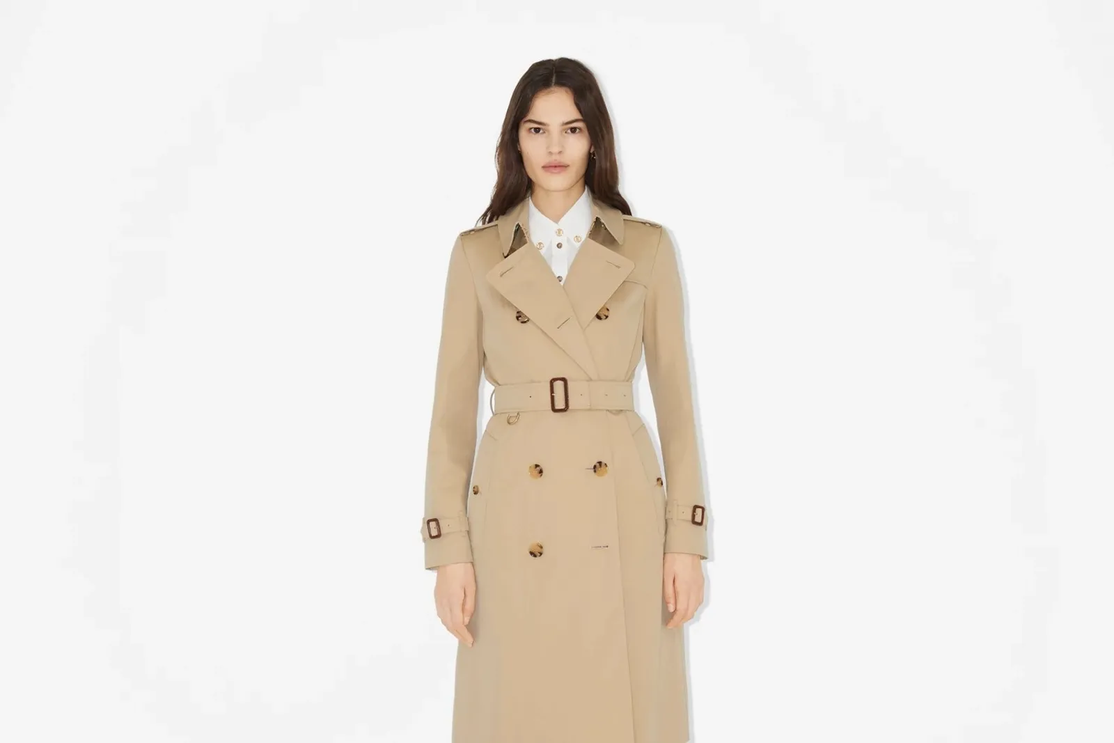 #PopbelaOOTD: Rekomendasi Trench Coat Klasik dan Timeless