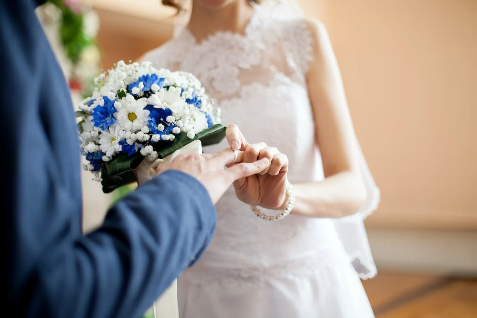 Mengapa Pernikahan Beda Agama Sering Gagal? Ini 7 Alasannya