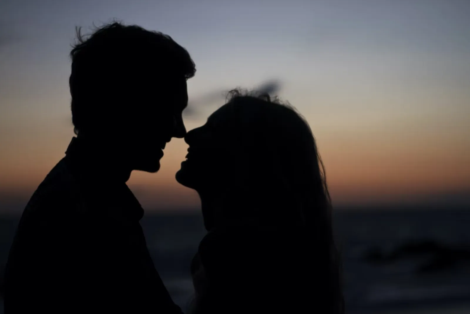 6 Perbedaan Ciuman Nafsu dan Kasih Sayang, Kenali Cirinya!