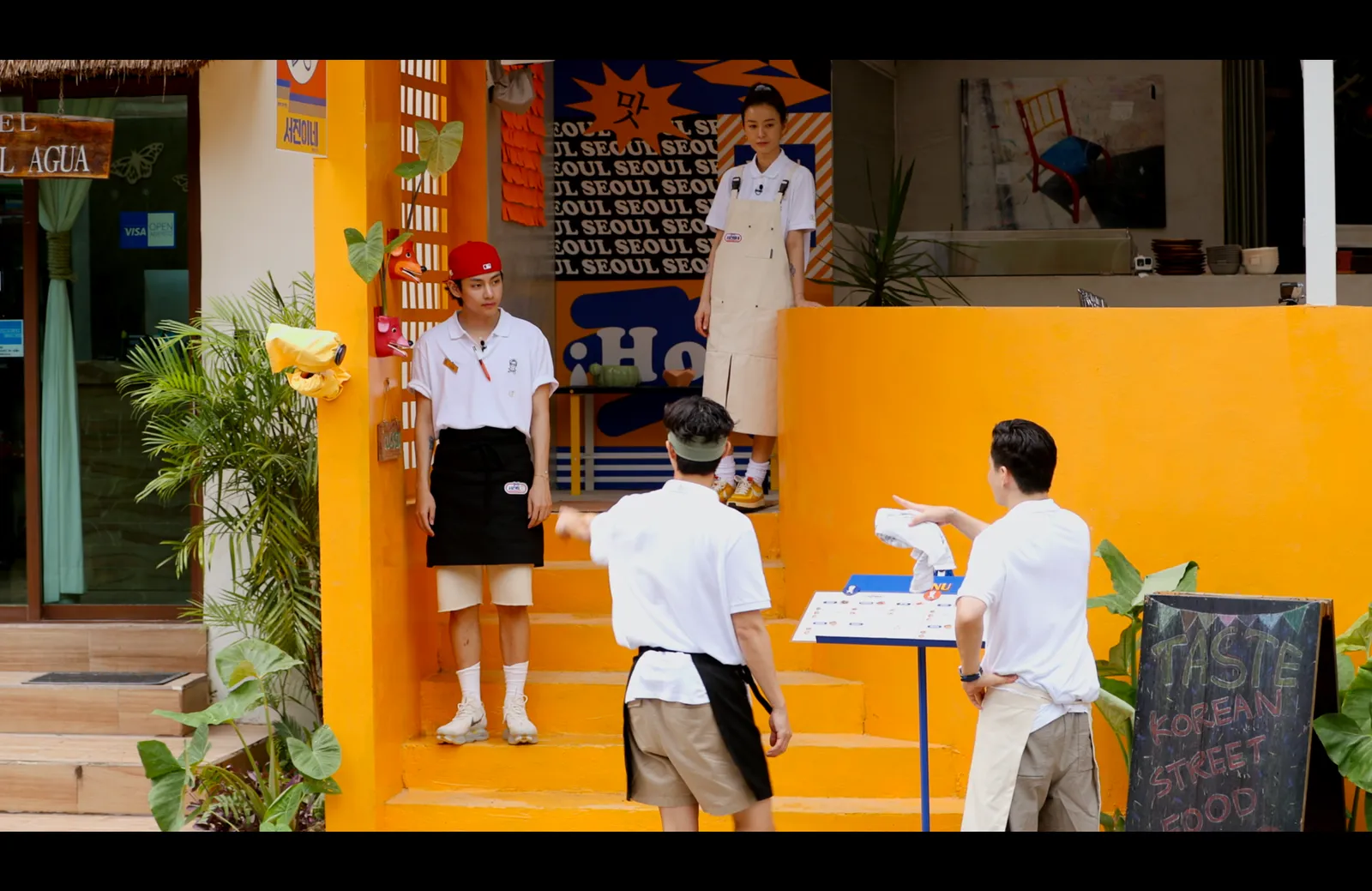 Menanti Hebohnya 'Jinny's Kitchen' di Prime Video, Bakal Ada V BTS!