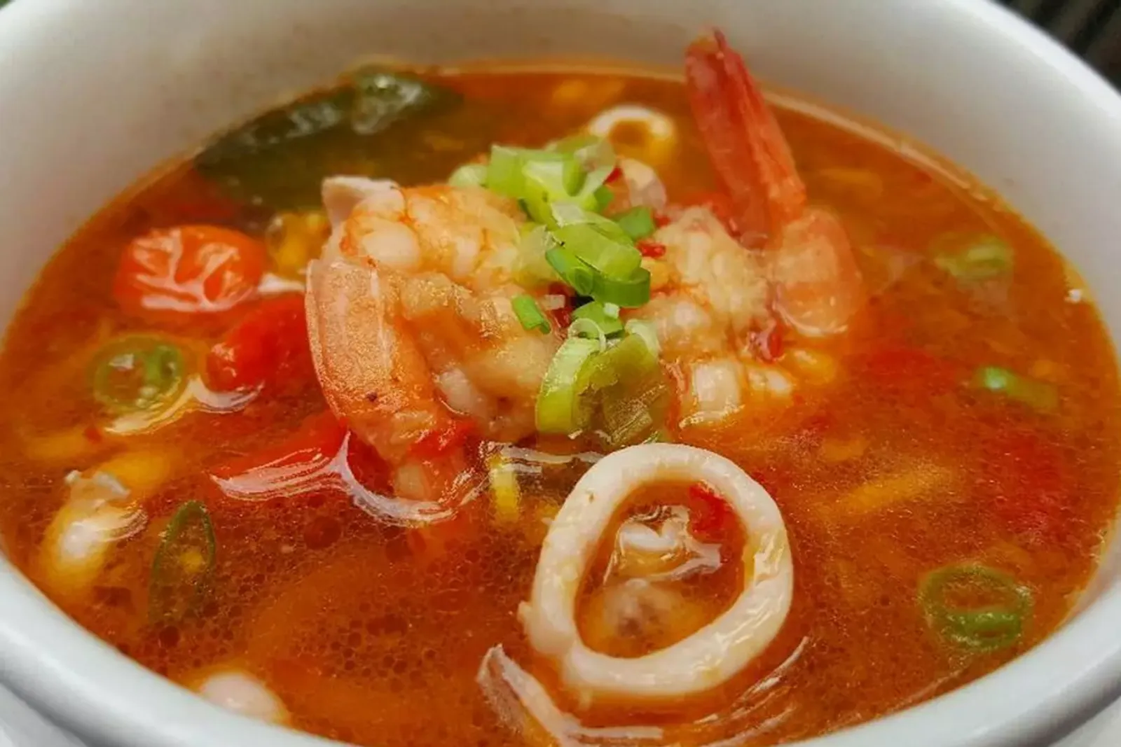 6 Resep Tomyam Seafood a la Rumahan, Lezat dan Mudah Dibuat