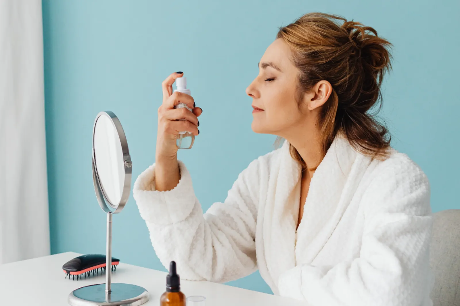 5 Tips Makeup untuk Kulit Berminyak, Biar Tahan Lama!