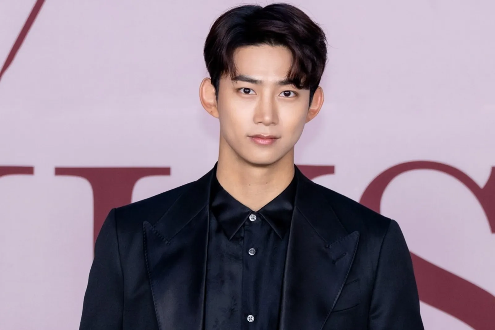 Resmi Gabung di WME, Ini 10 Perjalanan Karier Taecyeon '2PM'