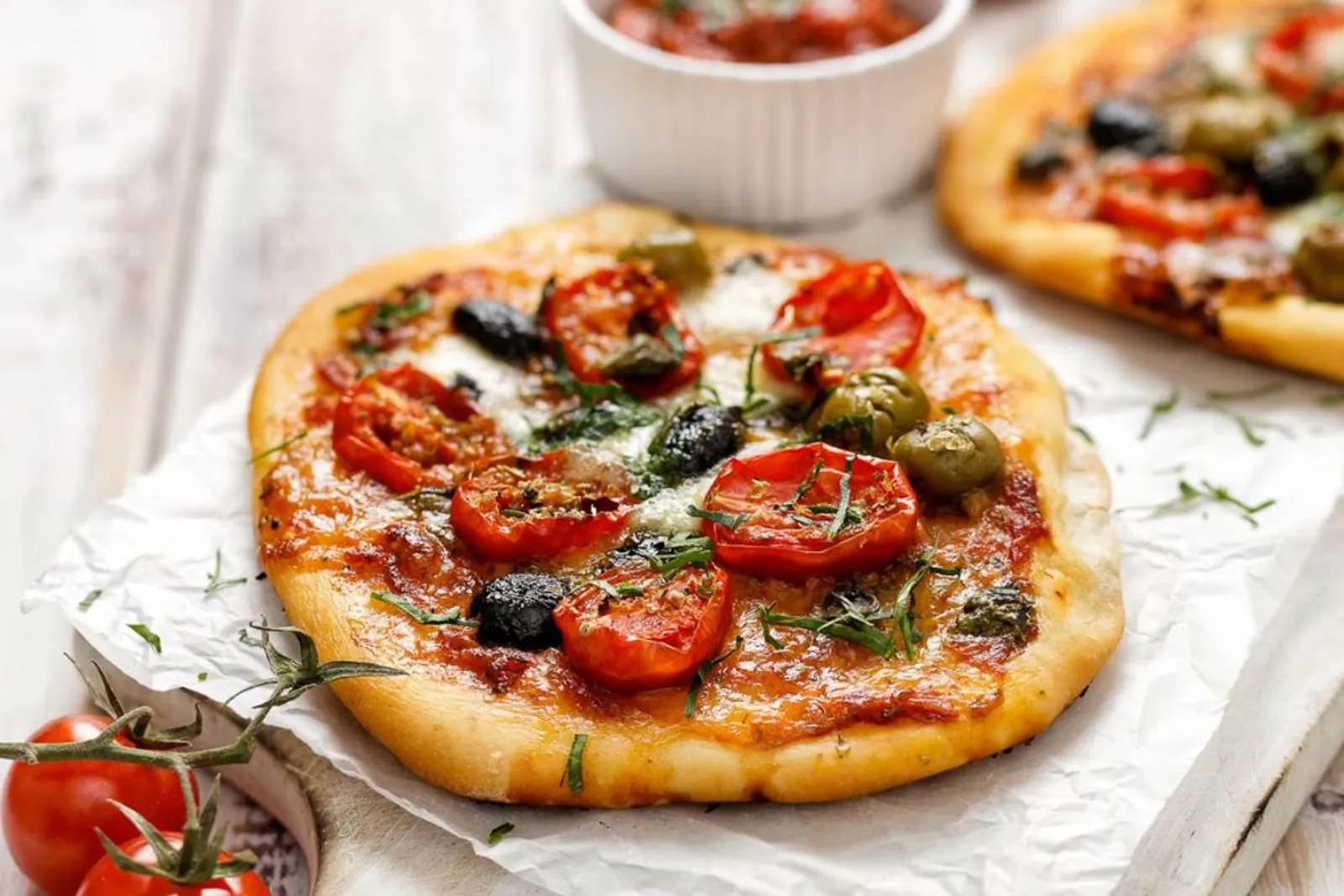 3 Resep Kreasi Pizza Mini, Sajian Lezat yang Mudah Dibuat