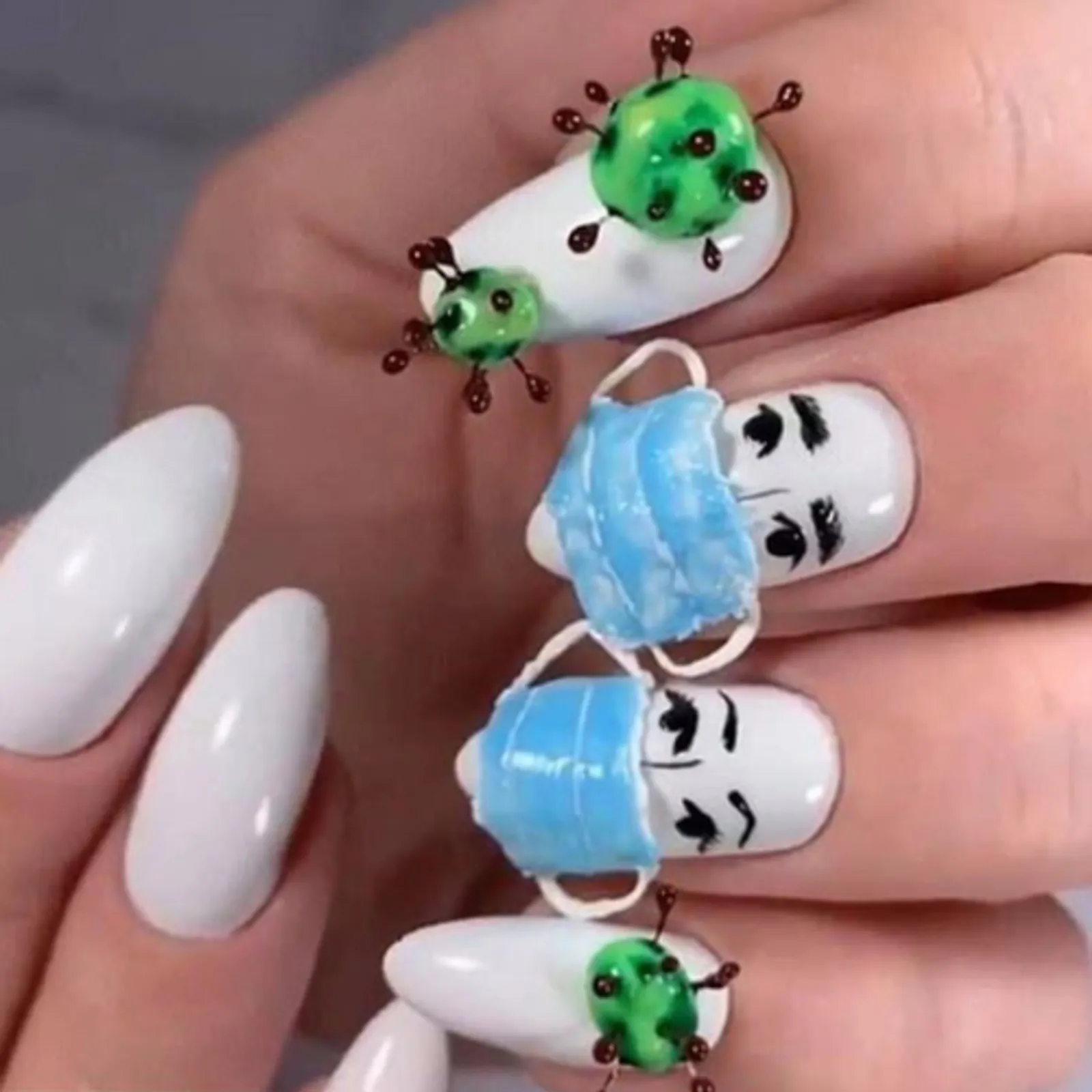 Desain 3D Nail Art Anti Mainstream yang Bisa Kamu Coba