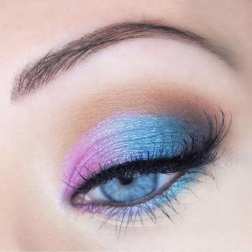 Paduan Warna Eyeshadow yang Riasan Mata yang Sempurna