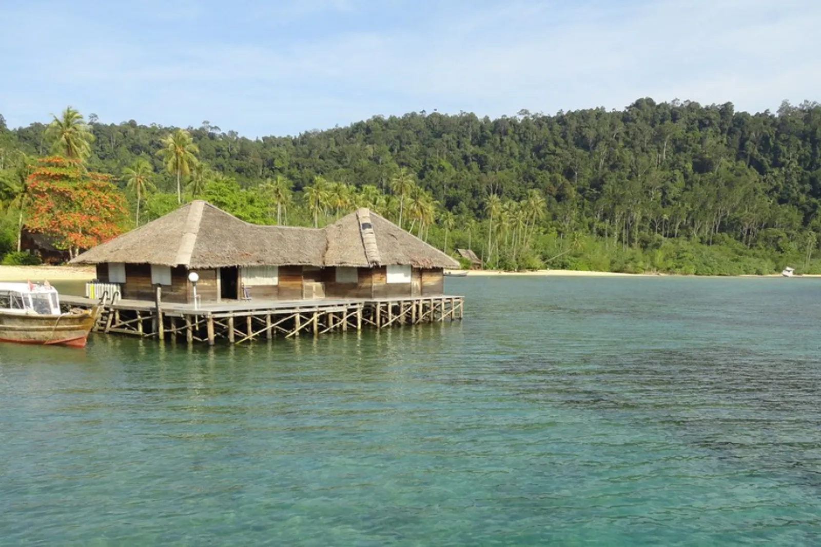 10 Pulau Terbesar di Indonesia Beserta Luas dan Letaknya